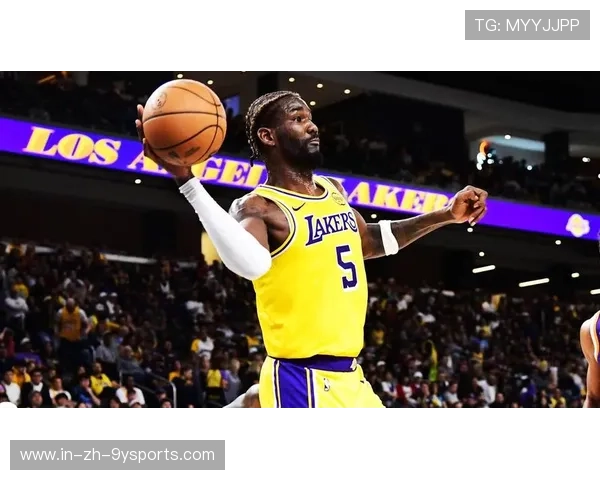 八村塁篮板空切得分，湖人锋线高效输出